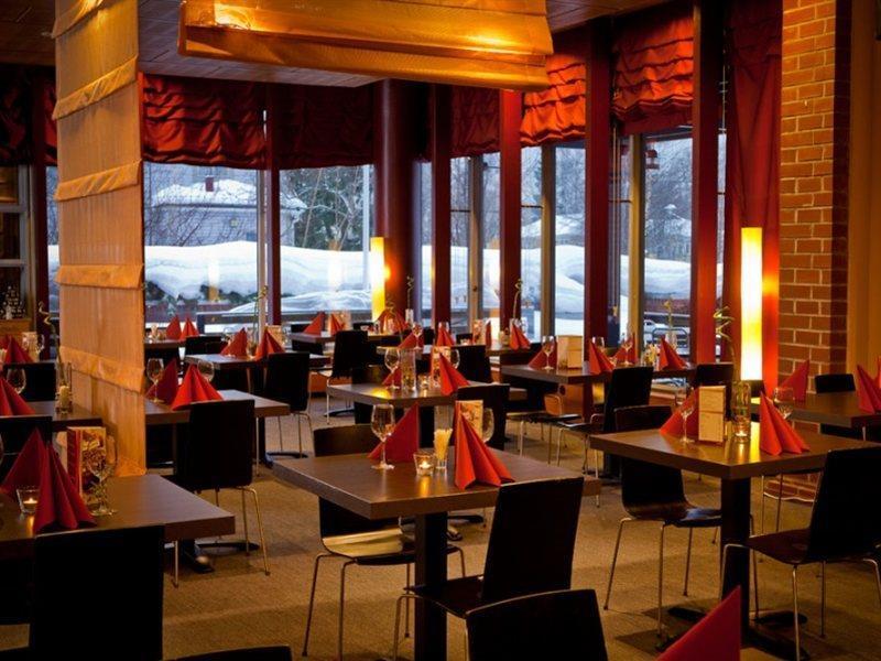Hotel Kuninkaantie Эспоо Экстерьер фото