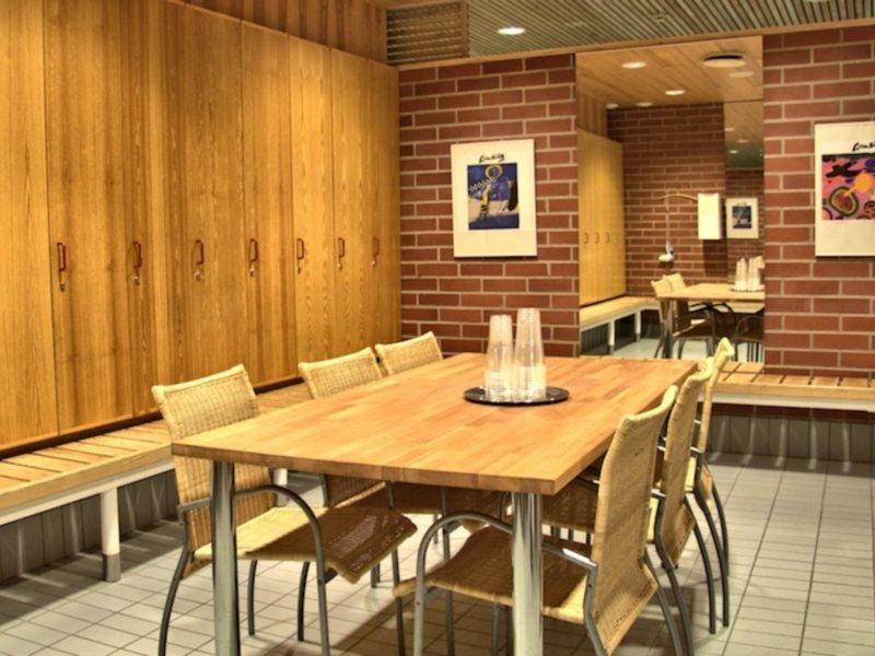 Hotel Kuninkaantie Эспоо Экстерьер фото